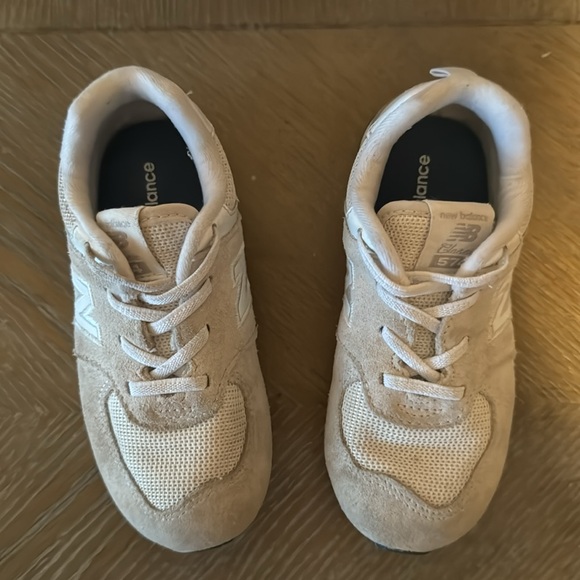 NEW BALANCE 574-size 9 kids - Picture 2 of 9